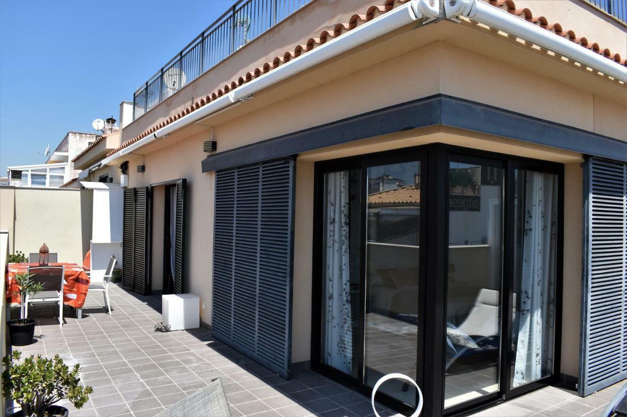 Sunset Penthouse Sitges Apartment ภายนอก รูปภาพ
